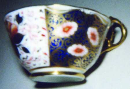 5196 by Royal Albert