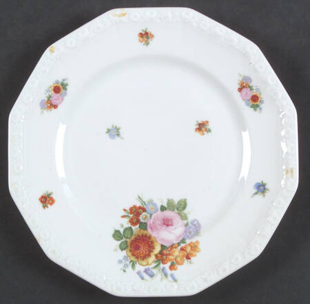 R674 Salad Plate