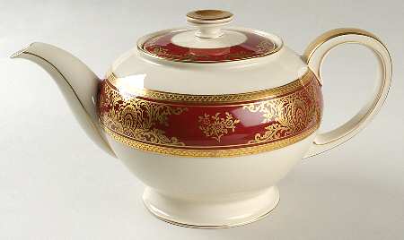 R676 Teapot & Lid
