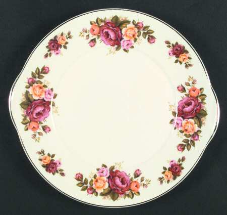 RNG1 Handled Cake Plate