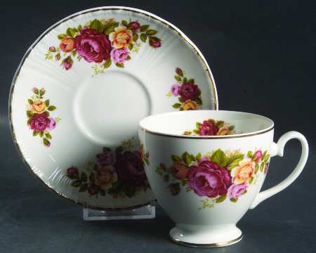 RNG1 Footed Cup & Saucer Set