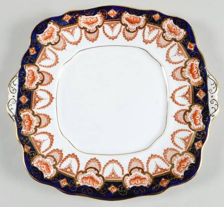 4250 Square Handled Cake Plate