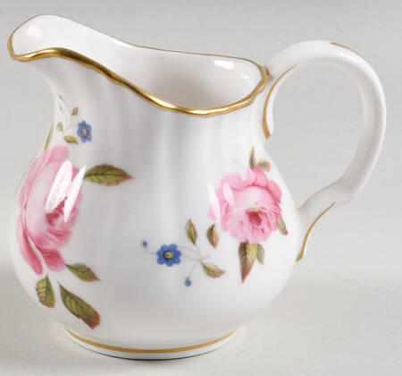Marissa Mini Creamer