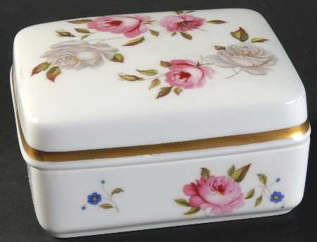 Marissa Cigarette Box & Lid