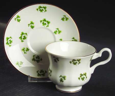 1772 Footed Cup & Saucer Set