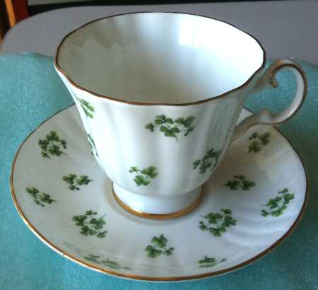 1772 Footed Cup & Saucer Set