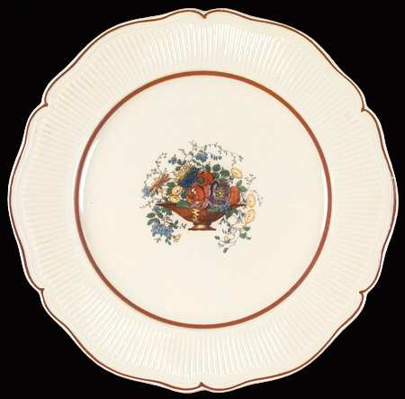 Tazza Maroon by Royal Doulton