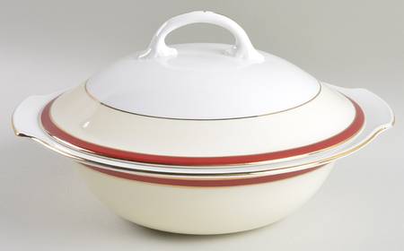 Summer Wine Round Covered Vegetable