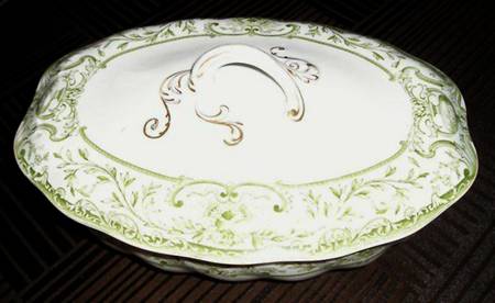 Atholl Oval Covered Vegetable