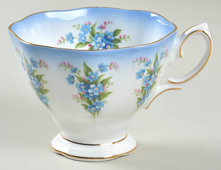 Dainty Dina Series Footed Cup