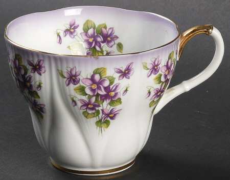 Dainty Dina Series Flat Cup