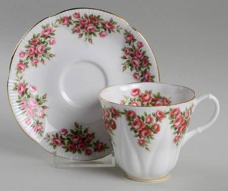 Dainty Dina Series Flat Cup & Saucer Set