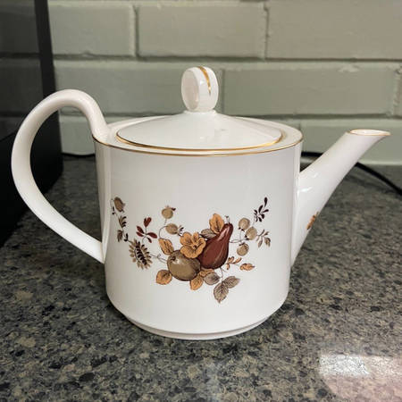 Golden Harvest (Smooth) Teapot & Lid