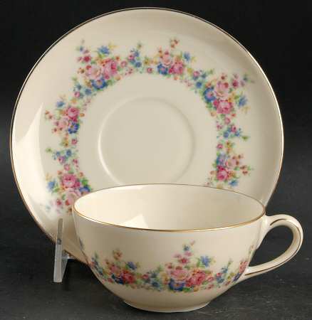 Roi66 Flat Cup & Saucer Set