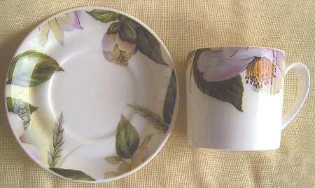 Jardin (Floral Rim) Flat Cup & Saucer Set