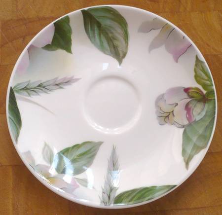 Jardin (Floral Rim) Saucer