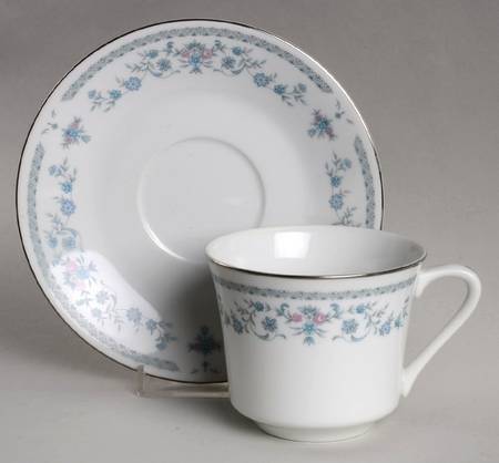 Bridal Veil Flat Cup & Saucer Set