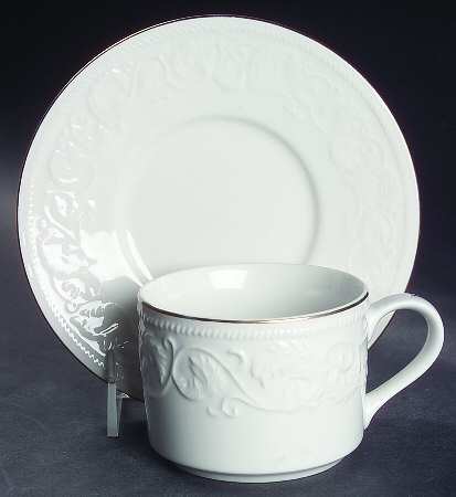 Calais Flat Cup & Saucer Set