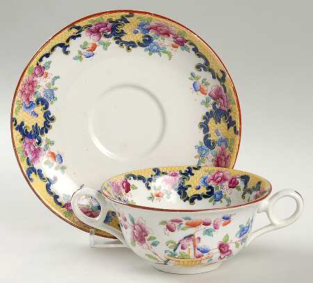 V2880 Flat Cream Soup Bowl & Saucer Set