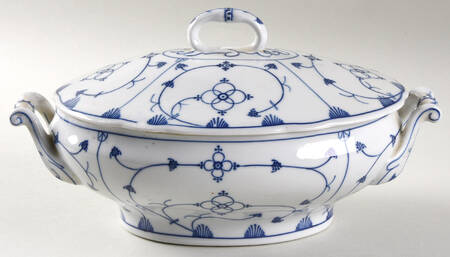 REK1 Oval Covered Vegetable