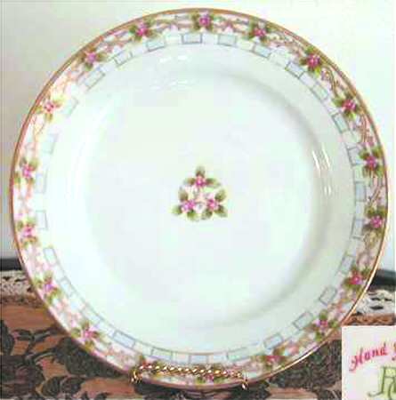 N1426 Dinner Plate