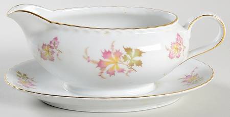 Royal Oak Gravy Boat with Attached Underplate