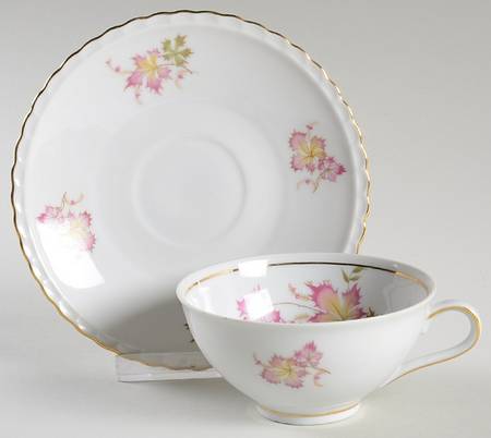 Royal Oak Footed Cup & Saucer Set