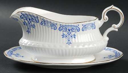 Fontainebleu Gravy Boat & Underplate
