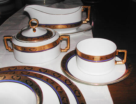 RYB8 Sugar Bowl & Lid