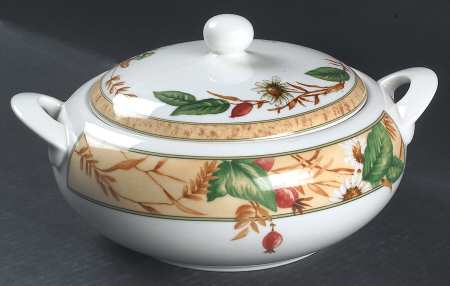 Edenfield Round Covered Vegetable