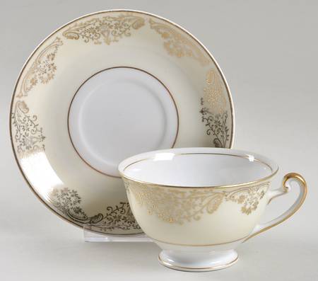 RNS13 Footed Cup & Saucer Set