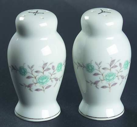 Annbelle Salt & Pepper Set