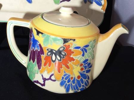 Gloria Teapot & Lid