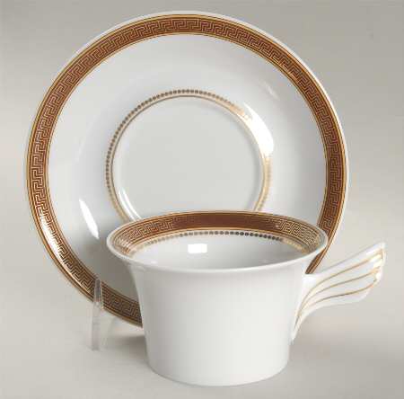Medaillon Meandre Marron Flat Cup & Saucer Set