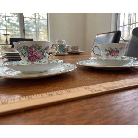 RIA24 Footed Cup & Saucer Set