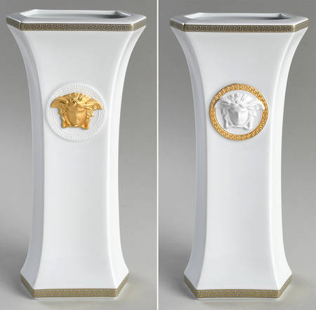 Gorgona (White) 10" Vase