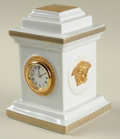 Gorgona (White) Mantel Clock
