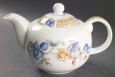 Tanglewood Teapot & Lid