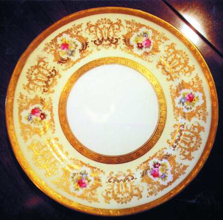 L6835 Dinner Plate