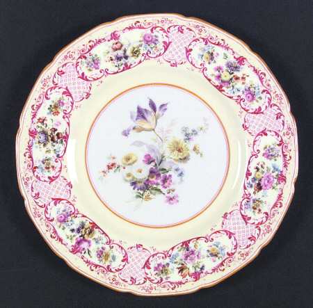 V345 by Royal Doulton