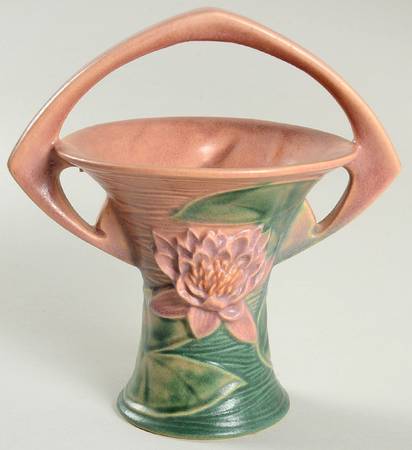 Water Lily Pink Green 8" Handled Basket