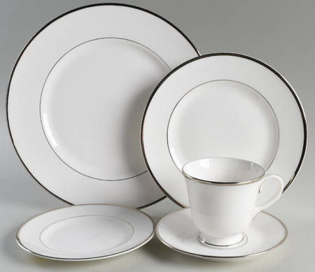 Monaco 40 Piece Estate Set
