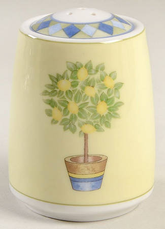 Carmina Pepper Shaker