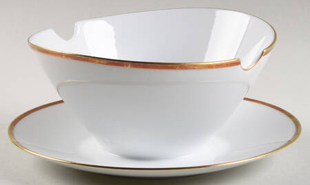 Classic Gold Gravy Boat with Attached Underplate