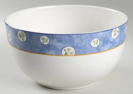 Denim Daisy 9" Salad Serving Bowl