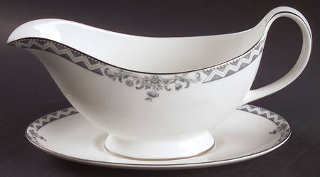 Josephine Platinum Gravy Boat & Underplate