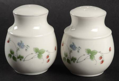 Strawberry Fayre Red Salt & Pepper Set