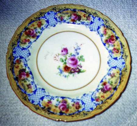 RD86 by Royal Doulton