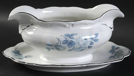 Summer Evening Gravy Boat with Attached Underplate