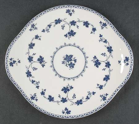 Yorktown Handled Cake Plate